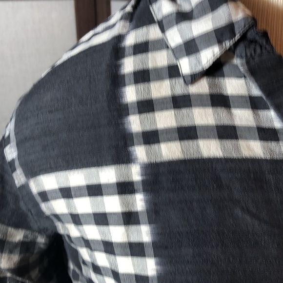 Chico's Design button down shirt abstract black&white check/plaid/100%silk/8or10 - Picture 2 of 14